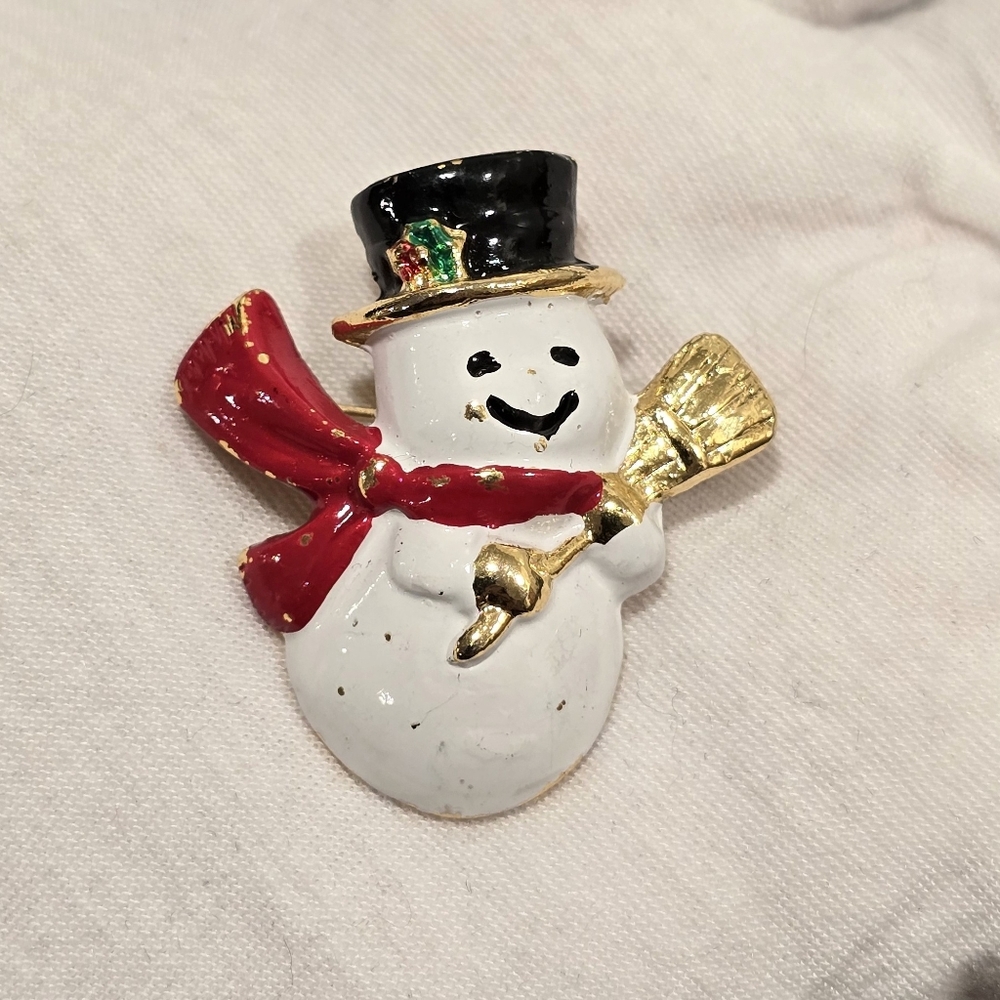 1.5" Vintage Frosty The Snowman Gold Tone Enamel Brooch Pin with Broom